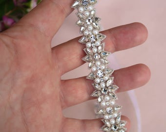 wedding sash, pearl sash belt, skinny pearl belt, Swarovski crystal sash belt. jeweled belt, beaded belt, wedding dress, belt for dress