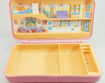 Polly Pocket Pretty Hair Playset Compact