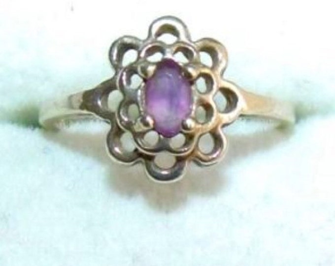 Storewide 25% Off SALE Lovely Vintage Amethyst Center Cut Stone Set in Sterling Silver, The Perfect Ladies Ring