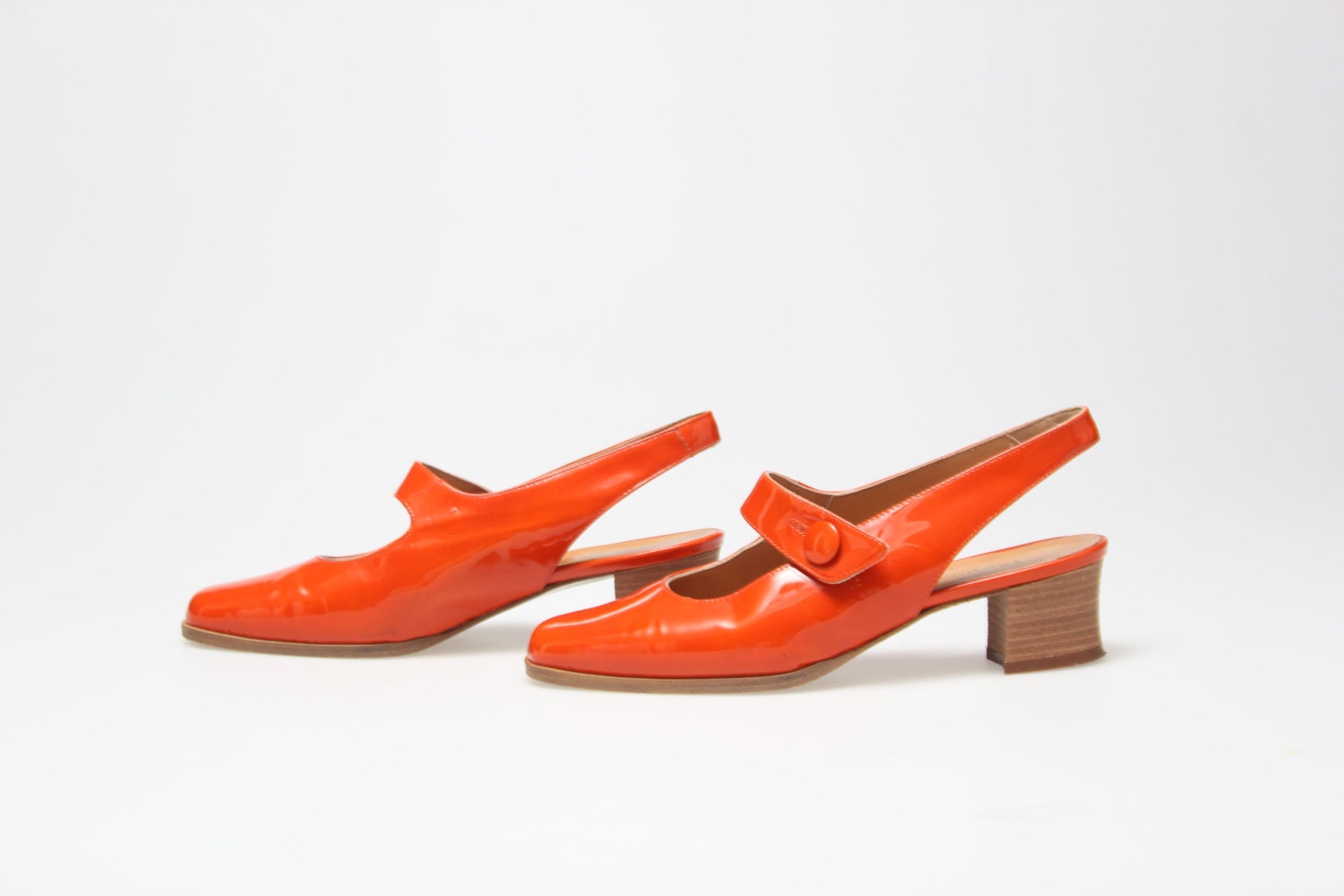 60's sabot // orange patent leather shoes vintage
