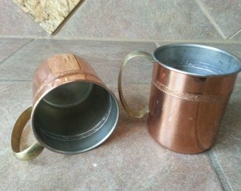 Vintage Set of Two Copper Tin Lined Mugs with Brass Handles, Schroll Design all Around the Cup, Excellent Condition, No Dings or Dents