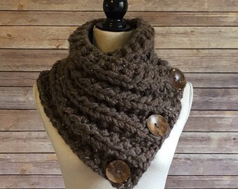 Chunky Hand Knit Cowl with Buttons, Hand Knit Neck Warmer with Buttons, Chunky Knit Cowl, Chunky Knit Scarf