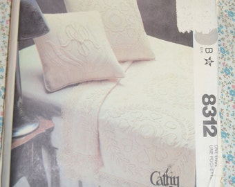 McCalls 8312 YelloW Transfers for Embroidery Pattern - UNCUT