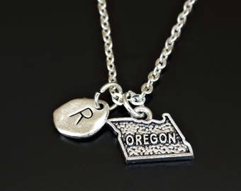 Art Attack I Love Oregon Necklace - Stainless Steel Heart Map Pendant, Beaver State Gift, Silver Chain