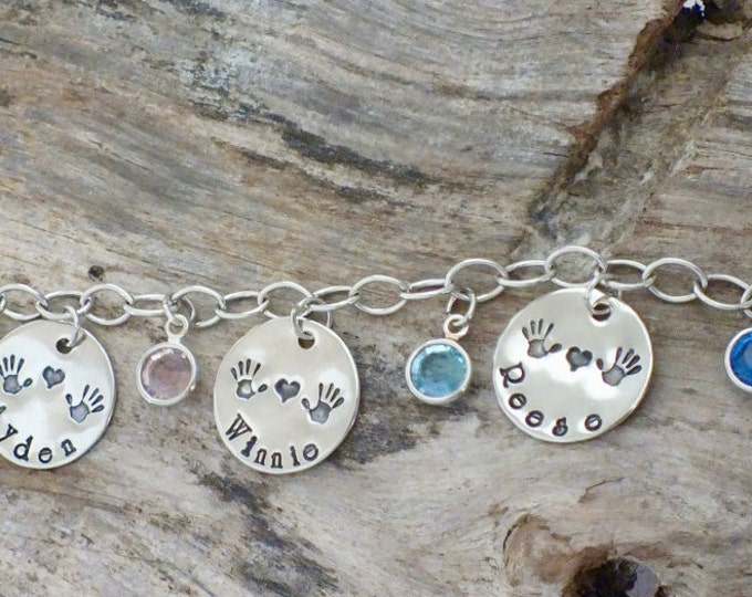 Personalized Mommy Bracelet - Name Bracelet - Mom Bracelet -Handstamped Charm Bracelet -Grandma Bracelets -Birthday Gift -Mommy Gift