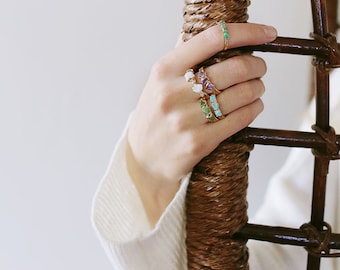 raw emerald ring / emerald ring / natural emerald ring / emerald stacking ring / may birthstone / dainty emerald ring / rough emerald