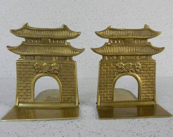 Vintage Brass Folding Pagoda Bookends, Chinoiserie, Asian, Oriental Decor, Hollywood Regency