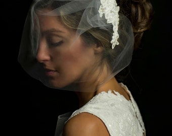 Blusher Birdcage Veil, Wedding Fascinator, Bridal Fascinator, Ivory Birdcage Veil, Appliqué Wedding Veil, Ivory Fascinator, Ivory Fascinator