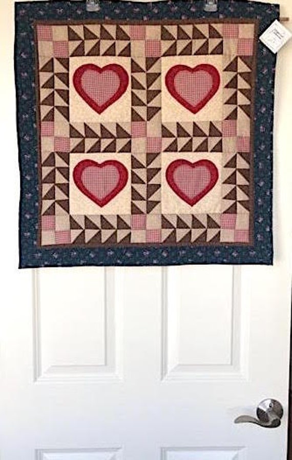 Valentine Wall Hanging Quilted Wall Hanging Valentine quilt