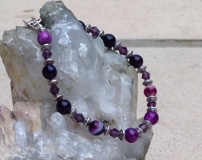 Purple stripy agate jewellery, stripy agate jewellery, purple agate jewellery, stripy purple agate necklace bracelet earrings