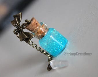 Glitter Bottle - Tiny bottle. Dust Plug. Phone Charm. Bow. Glitter. Cute. Bottle charm. Love. Glass vial. vial charm. Glass bottle. Summer