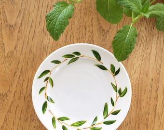 Bay Leaf wreath - hand painted plate
