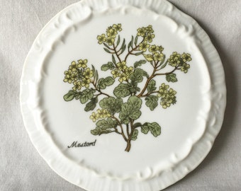Mustard Floral Wall Art // Decorative Plate // Decorative Ceramic Plate // Floral Decorative Plate // Floral Wall Art // Ceramic Wall Art