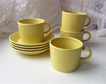 Arabia Finland TEEMA Series Two Little Coffee Cups And Saucers Designed By Kaj Franck