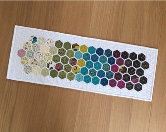 Hexagon Table Runner, patchwork quilted table runner, hexie table runner, fabric wall hanging, table topper, Mothers Day Gift, housewarming