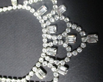 Vintage Weiss Rhinestone Necklace - Vintage Jewelry, Vintage Rhinestones, Wedding Necklace, Bridal Necklace