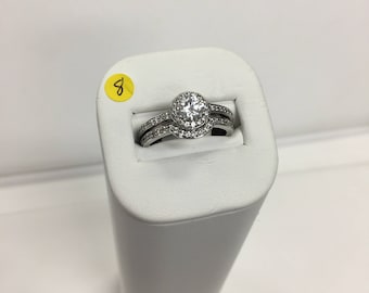 Affordable cubic zirconia ring