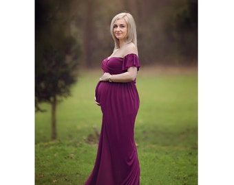 Purple off the shoulders maternity dress, perfect for photoshoot!