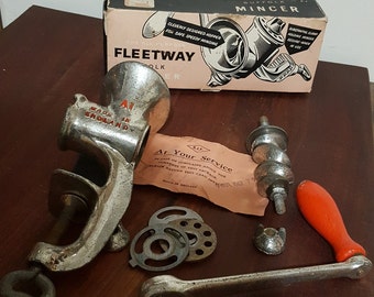 Mincer,Meat Grinder,Kitchenalia,English Made,Original Boxed Set ,Vintage Kitchen Ware,Vintage Wares,Food Preparation, home appliance!!