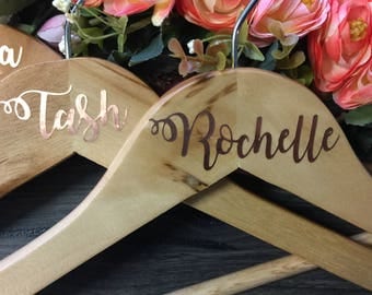 Personalised Bridesmaid Coat Hangers, Bridal Party Coat Hanger, Wedding Party Coat Hanger, Bridesmaid Gift, Wedding Coat Hanger