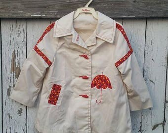 Vintage 4T girls coat, off white, umbrella calico, 70s