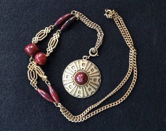 Sarah Coventry Safari Necklace and Pendant
