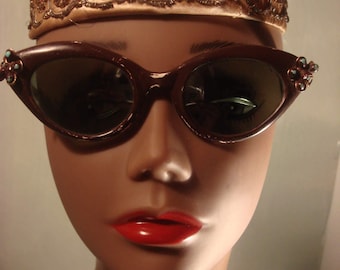 1950's Vintage Boho Gypsy Brown Frame Cat Eye Sunglasses