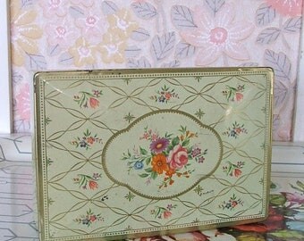 Pretty Vintage Floral Tin