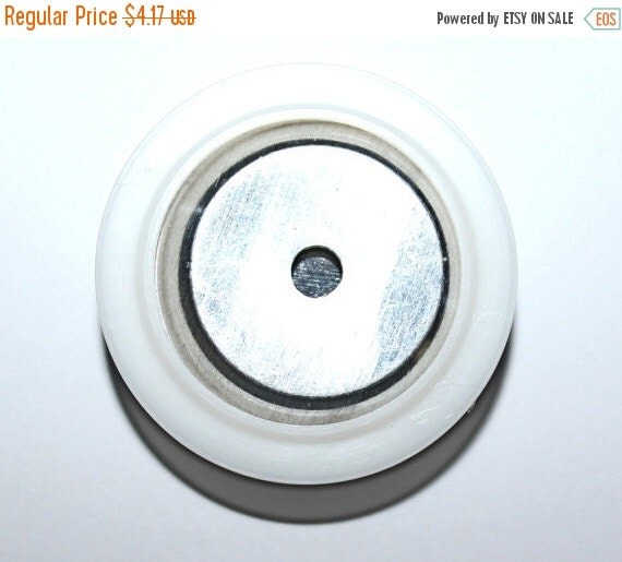 Jingle Bells Touchtone Music Buttons Craft by AtticTreasuresByJudy