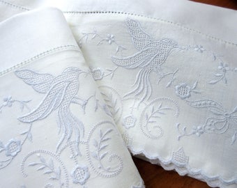 2 Vintage pillowcases , linens , bedding , ivory linens , pair of pillowcases embroidered pillowcases