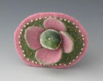 Felted Flower Brooch, Flower Pin, Brooch, Felted Pin, Flower Brooch, Pink Flower Pin