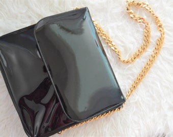 Vintage patient leather handbag with gold chain strap