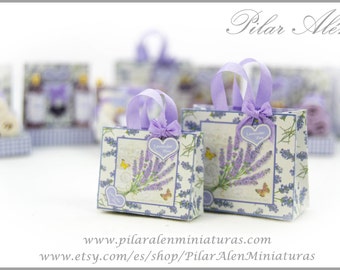Shopping bags for dollhouse, 12th scale. One inch dollhouse. Lavender love.