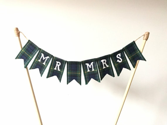 Wedding cake topper for 4 inch cake top tier Mr and Mrs