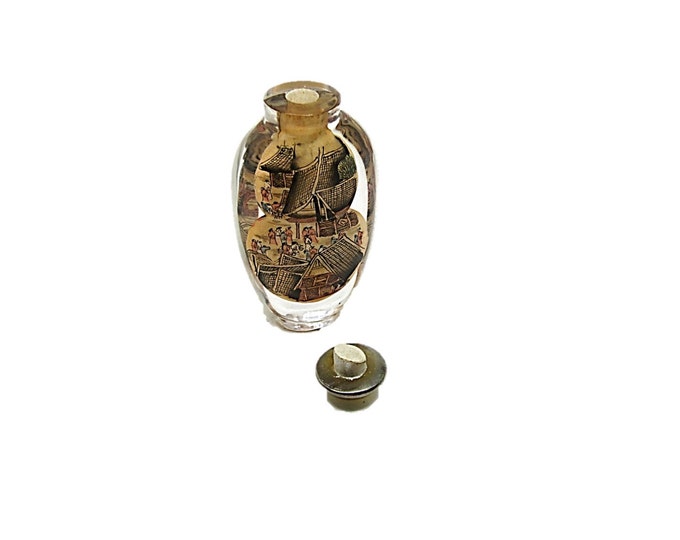 Vintage Chinese Small Glass Snuff Bottle Reverse Painting Chinoiserie