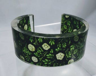 Tiffany White Flower Stained Glass Window Detail Resin Cuff Bracelet