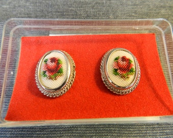Vintage New in Box Rose Petit Point Oval Clip Earrings w/ Original Leaflet - Red Flowers, Needle point, Needlework, Floral, Silver Tone