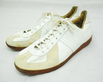 vintage style sneaker
