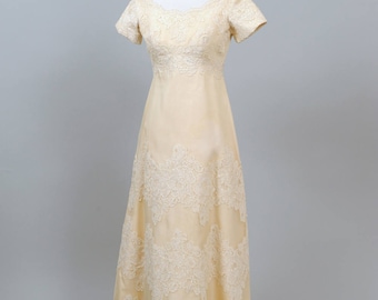 1960 Chantilly Lace Vintage Wedding Gown