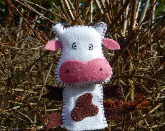 Cow finger puppet