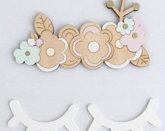 Wooden wall eyelashes