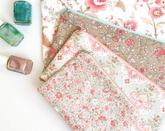 Personalized Girlfriend Gift, Zipper Pouch, Cosmetic Bag, Best Friend Birthday, Gift for Her, Zipper Bag, Pastel Floral, Mint, Coral, Tan