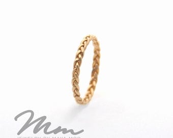 Thin Solid Gold Ring, Thin Gold Rings, Stacking Rings Yellow Gold Wedding band, Stackable Ring, Gold Twist Ring