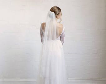 Fingertip veil, one tier veil, wedding veil, tulle veil in white, silk white, light ivory and ivory, raw edge veil, plain veil in fingertip