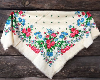 SALE! Vintage Floral Ukrainian shawl Russian Scarf russian floral chale russe wedding natural white Babushka Russian USSR folk boho
