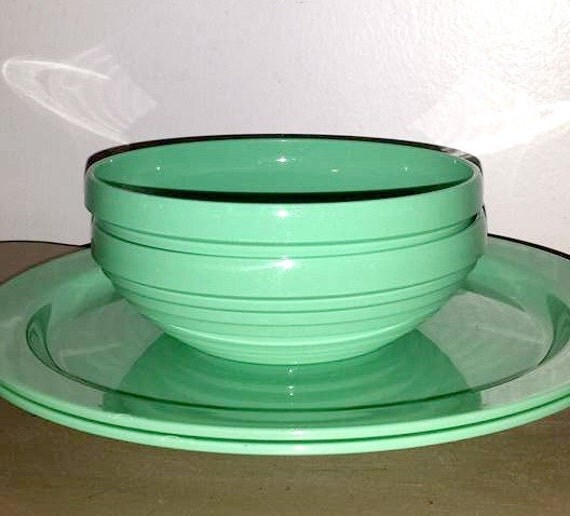 Melamine Jadeite Plates and BowlsSet of 4 Pastel Green