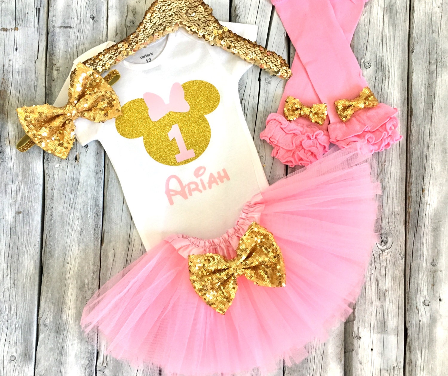 Pink and gold Minnie Mouse first birthday outfit minnie