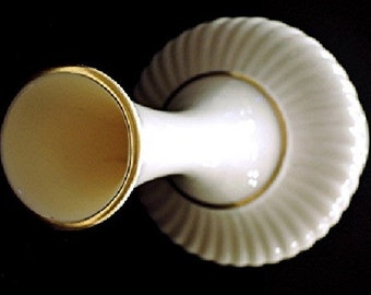 Lenox Fine Bone China 7" BUD VASE Savoy Collection Made in USA Gold Mark