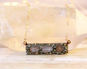 June Birthstone, June Birthstone Necklace, Moonstone Necklace, Rainbow Moonstone Necklace, Raw Moonstone Necklace, Moonstone Bar Necklace
