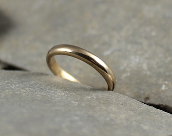 Vintage 1940's 9CT Gold Wedding Stacking Band